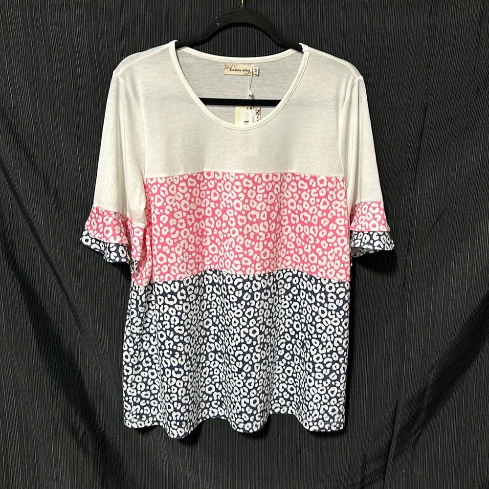 Southern Stitch brand Pink &‎ Blue design w/ruffle sleeves / Size M / W-22